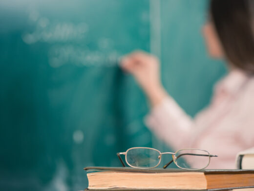 Prof Dell anno Va A Letto Con Lo Studente 17enne Beccati Dal Marito 